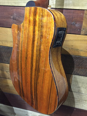 Fender Victor Bailey Acoustic Bass Natural Dao Figured Top 2008