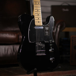 Fender Player Tele MN BLK angled