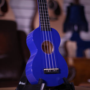 Mahalo MR1BU Soprano Ukulele angled