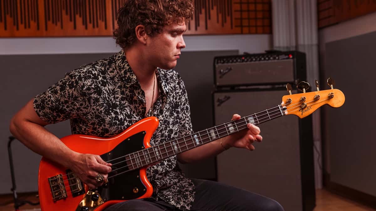 Fender Limited Edition Mike Kerr Jaguar® Bass: A Thunderous Masterpiece