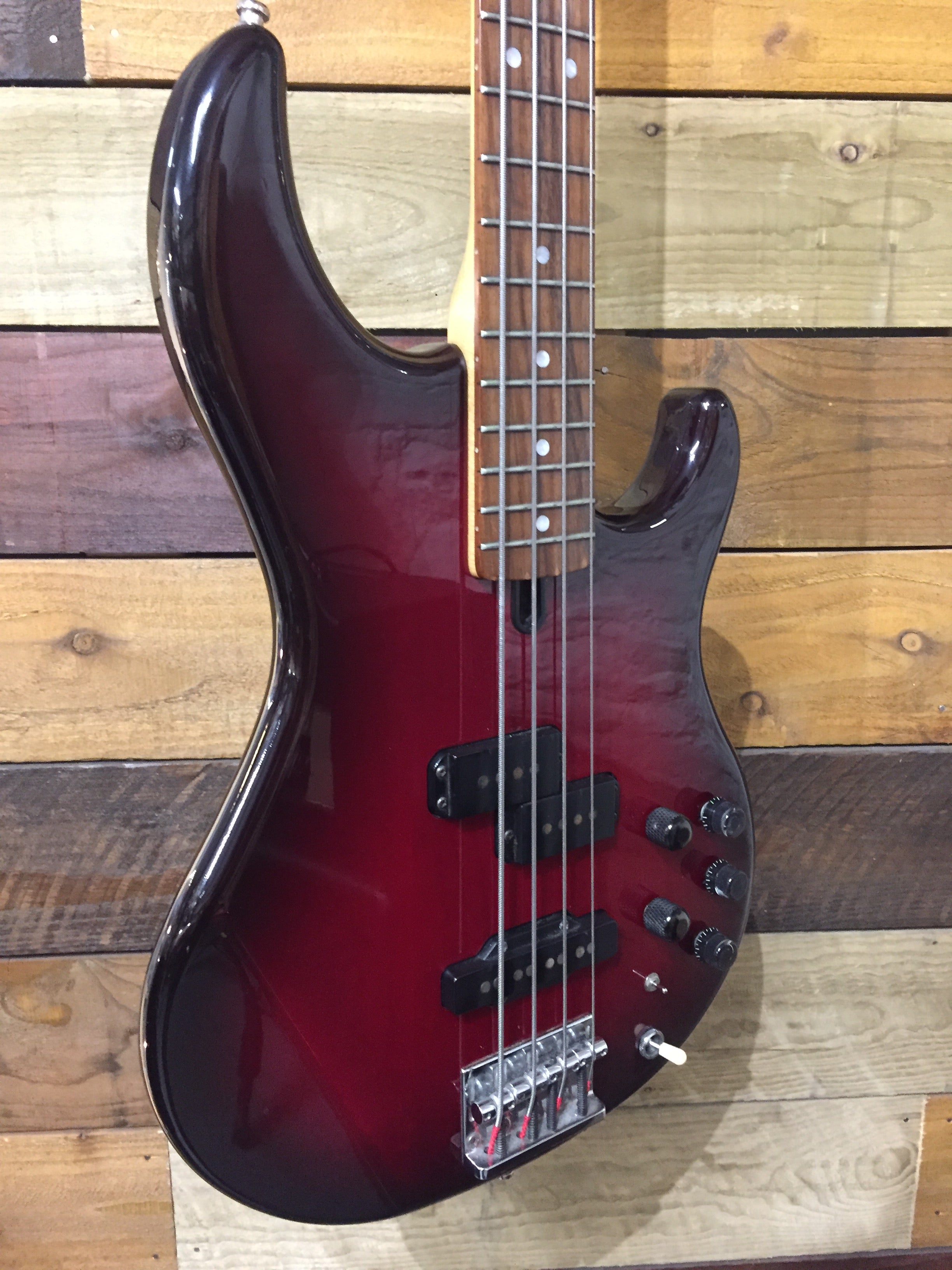 Yamaha BB1100S Bass 1990's Redburst