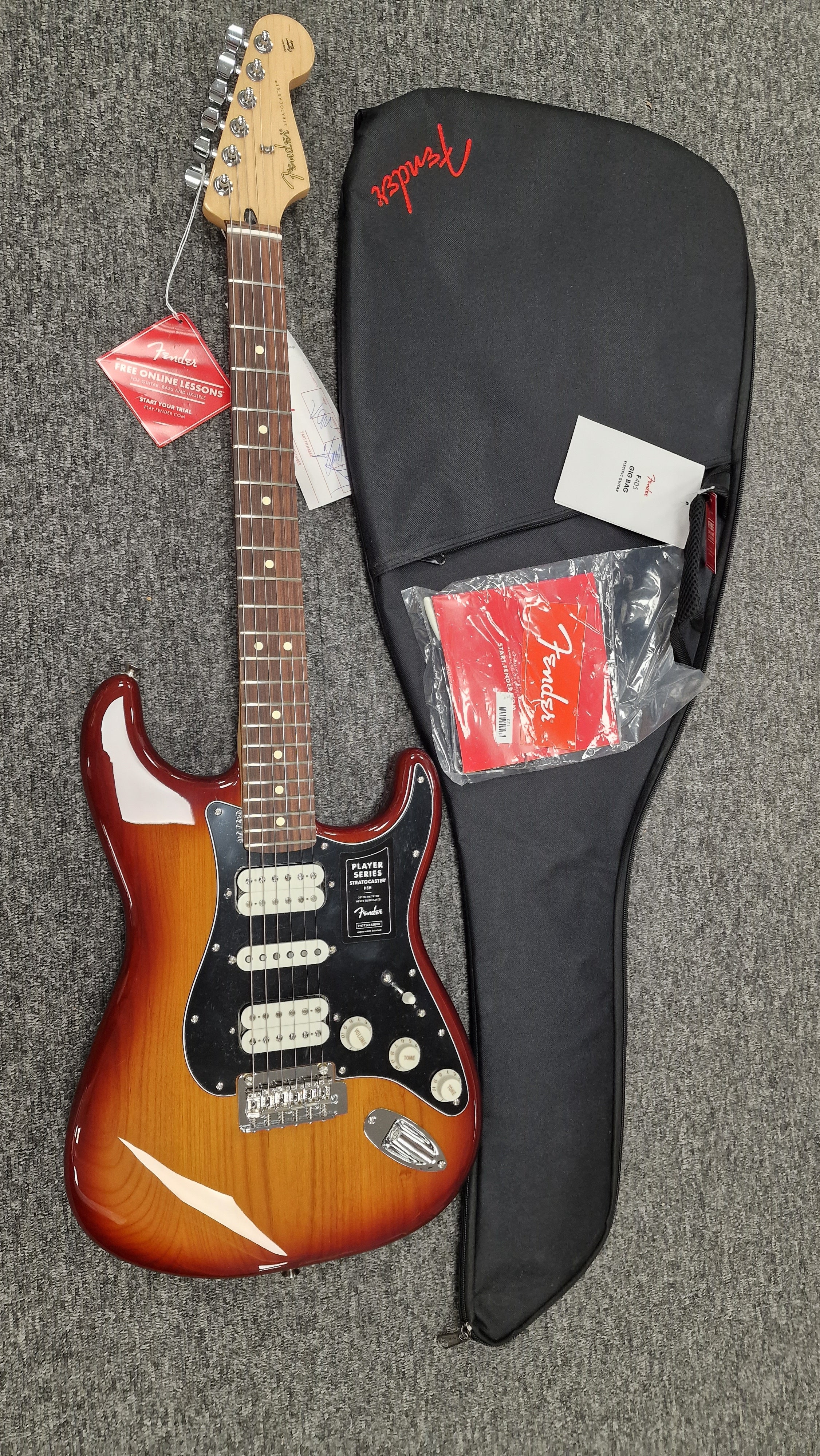 FENDER PLAYER STRATOCASTER HSH W/ PAU FERRO FRETBOARD IN TOBACCO BURST