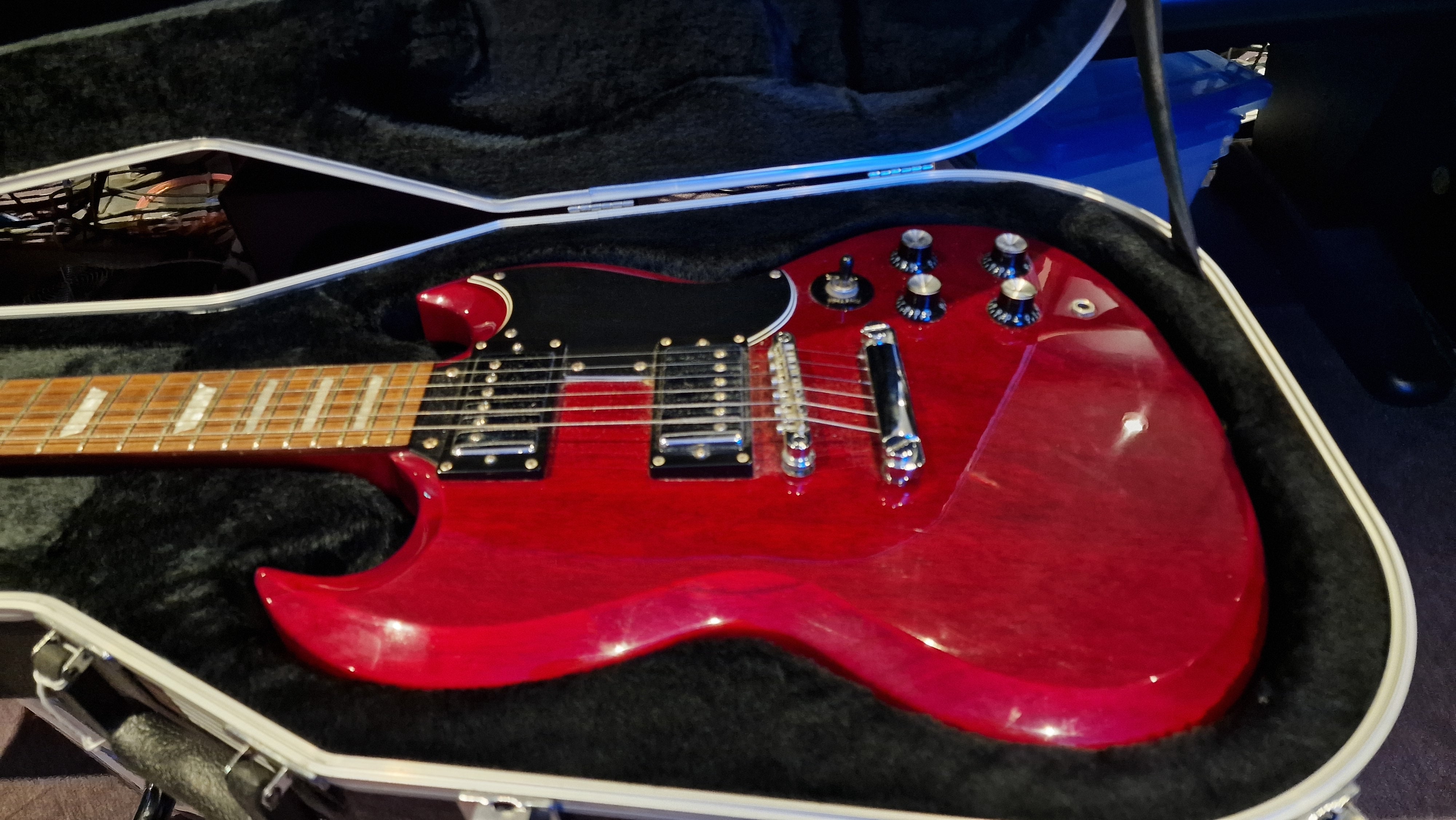 Gibson Epiphone SG Standard 2003 Korean Premium Guitar with new Gator Molded Flight Hard Case