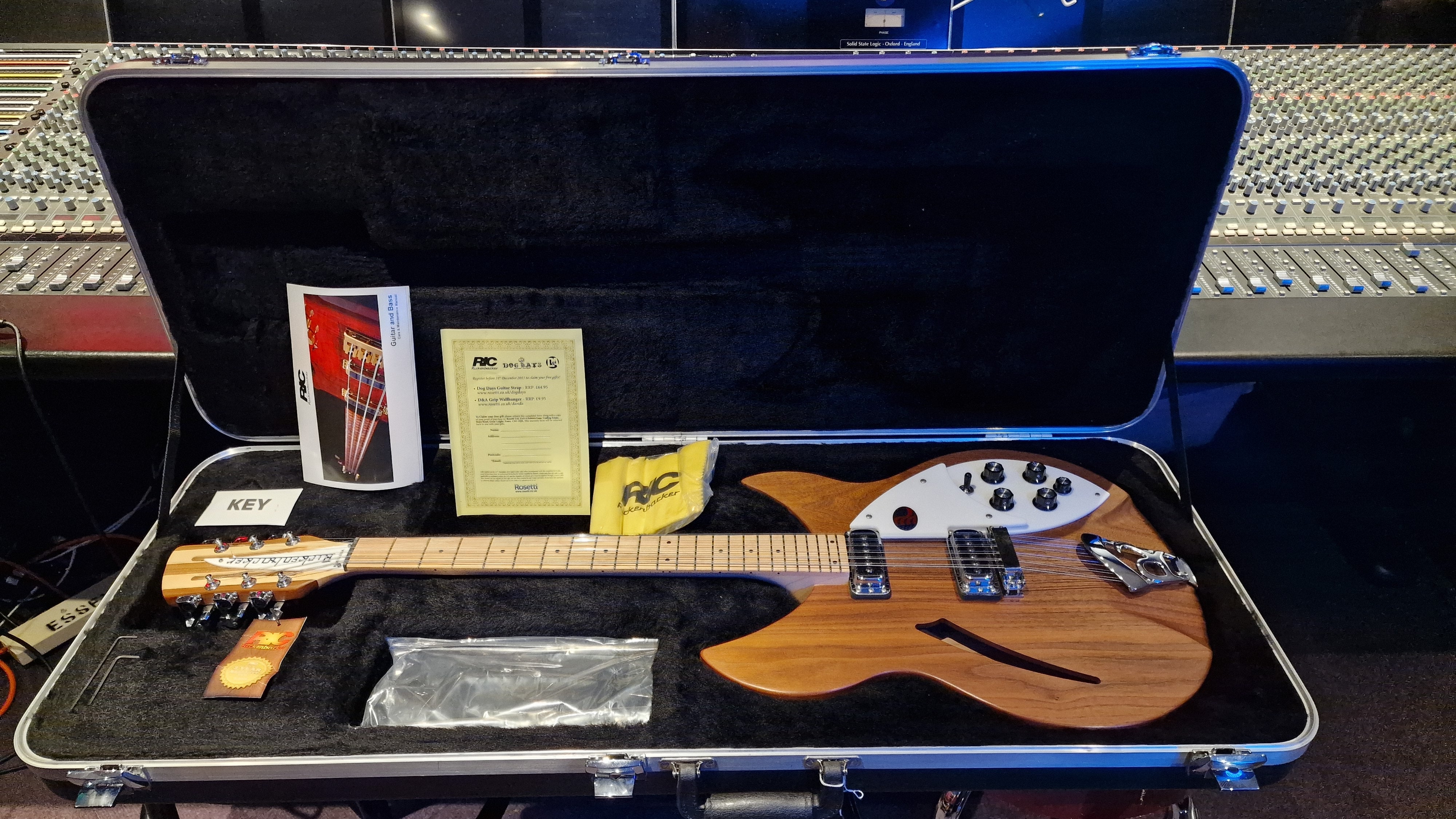 Rickenbacker 330 12 String Walnut 2014 BRAND NEW OLD STOCK Twelve String Electric Guitar!