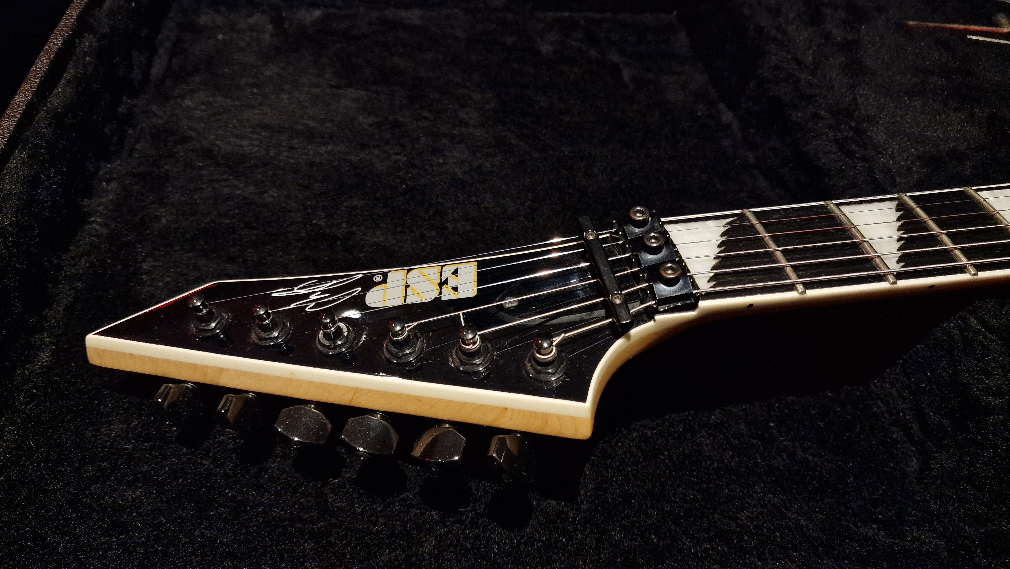ESP custom Alexi Laiho Signature Sawtooth Flying V artist owned by Andy Sneap (Sabbat, Hell, Judas Priest)