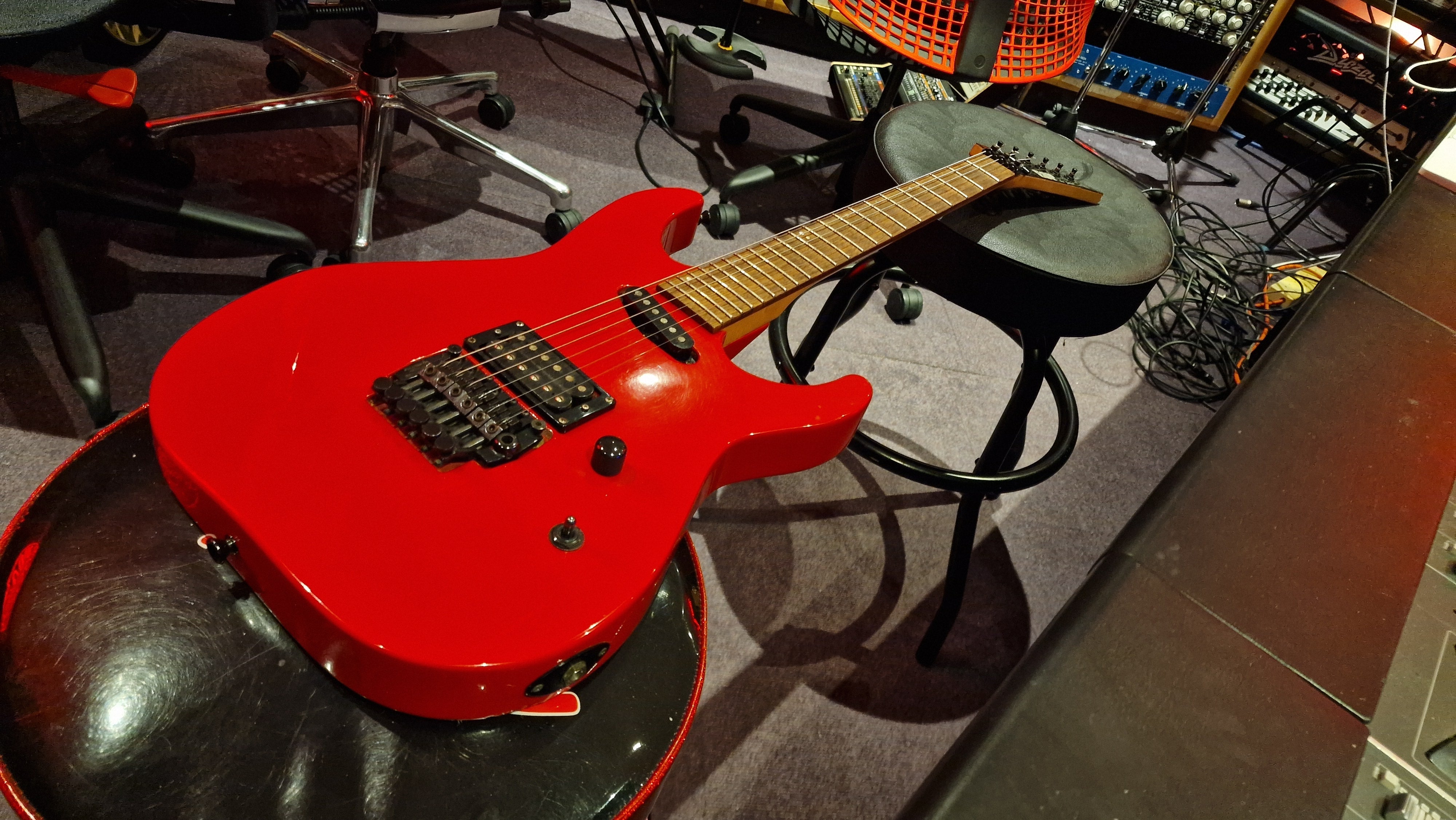 ESP The Junior Super Strat Jackson Lawsuit Headstock Sinclair Floyd Rose Ferrari Red Guitar