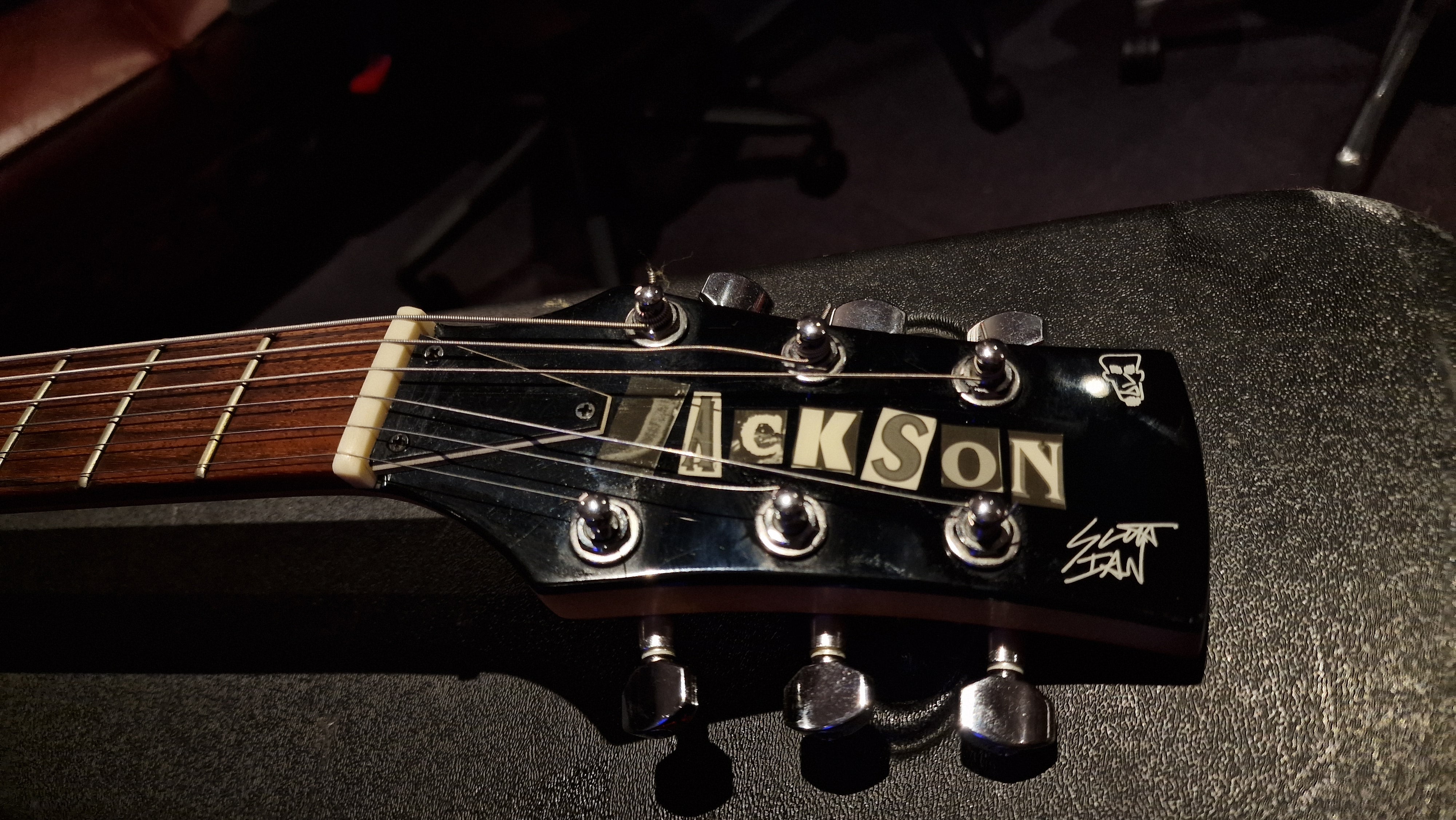 Jackson Scott Ian JJ1 Made In USA Korina Les Paul Jr DC American Anthrax Signature Electric Guitar