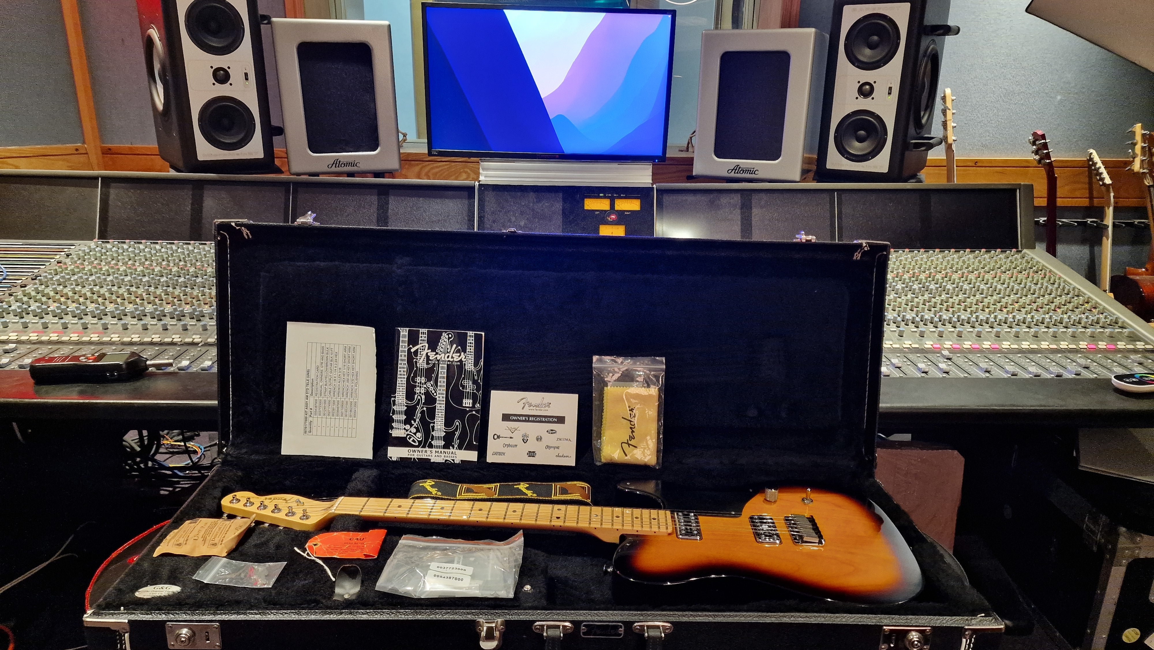 Fender American Telecaster Cabronita 60th Anniversary Tele-Bration USA TV Jones Electric Guitar