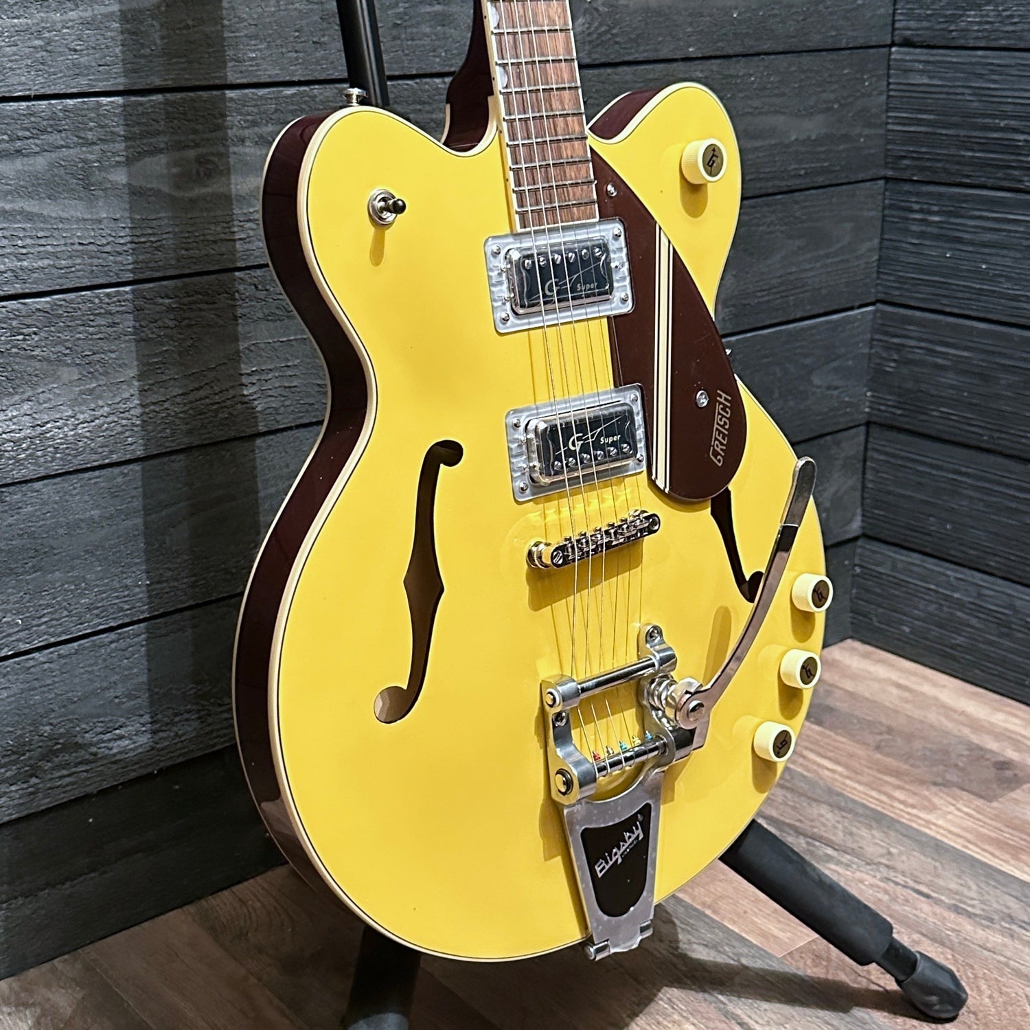 Gretsch G2604T Streamliner Rally 2 Center Block Double-Cut w/ Bigsby Electric Guitar - Bamboo Yellow and Copper Metallic