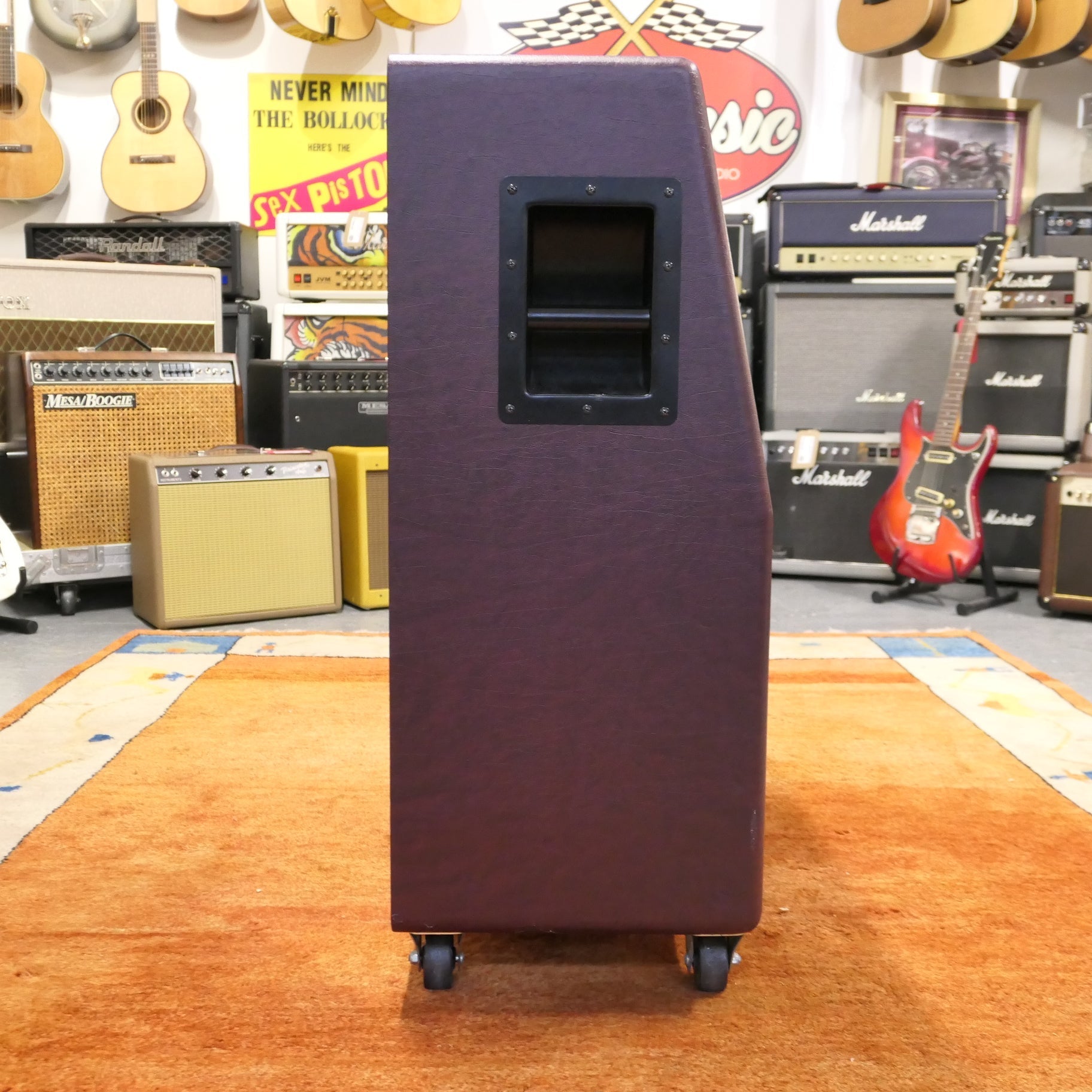 Blackstar Artisan 412A Handwired 4x12 Angled Guitar Cabinet