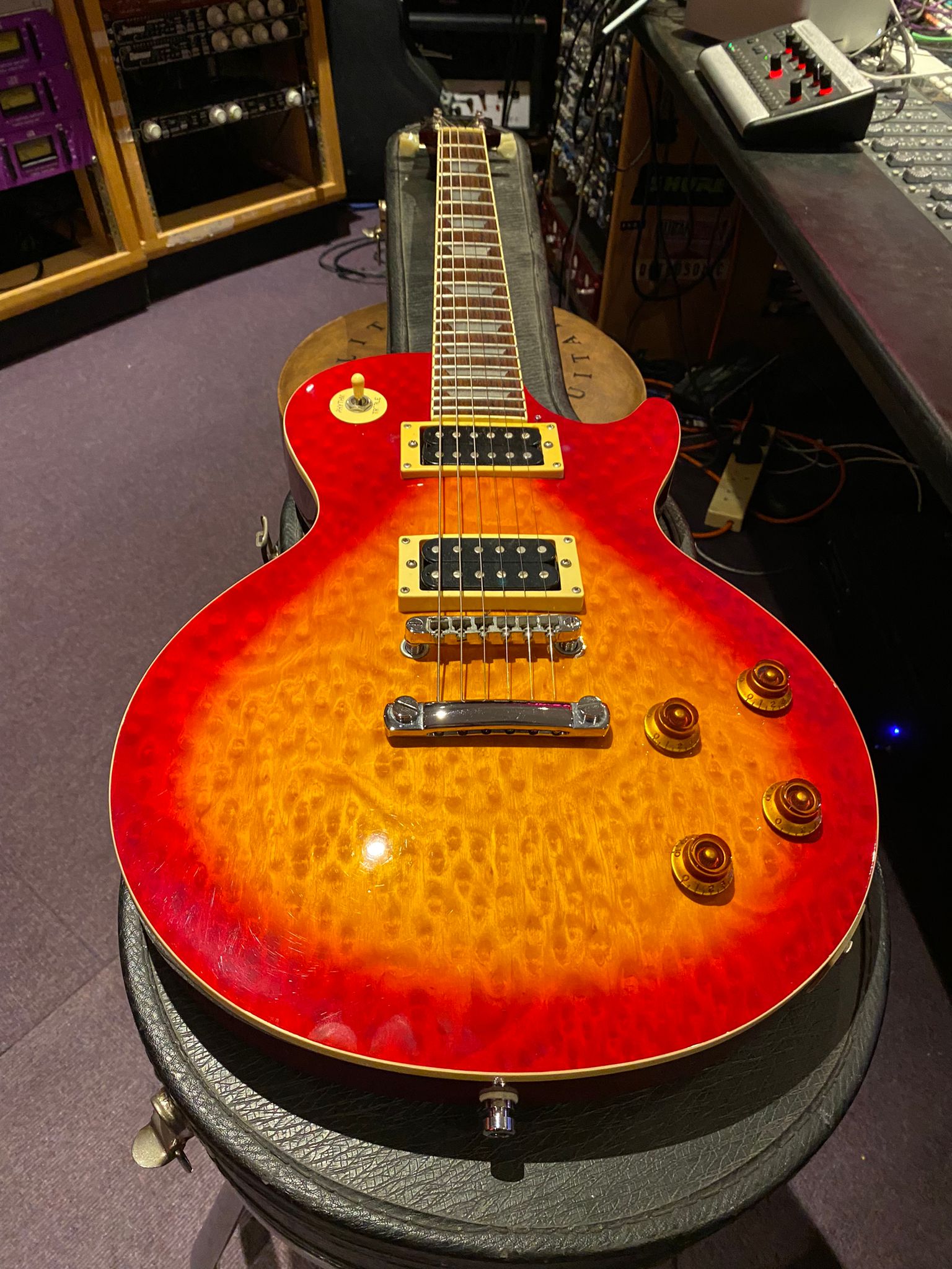 Epiphone Les Paul Classic Birdseye Figured Top 1994 Electric Guitar Made In Korea with Hard Case for sale