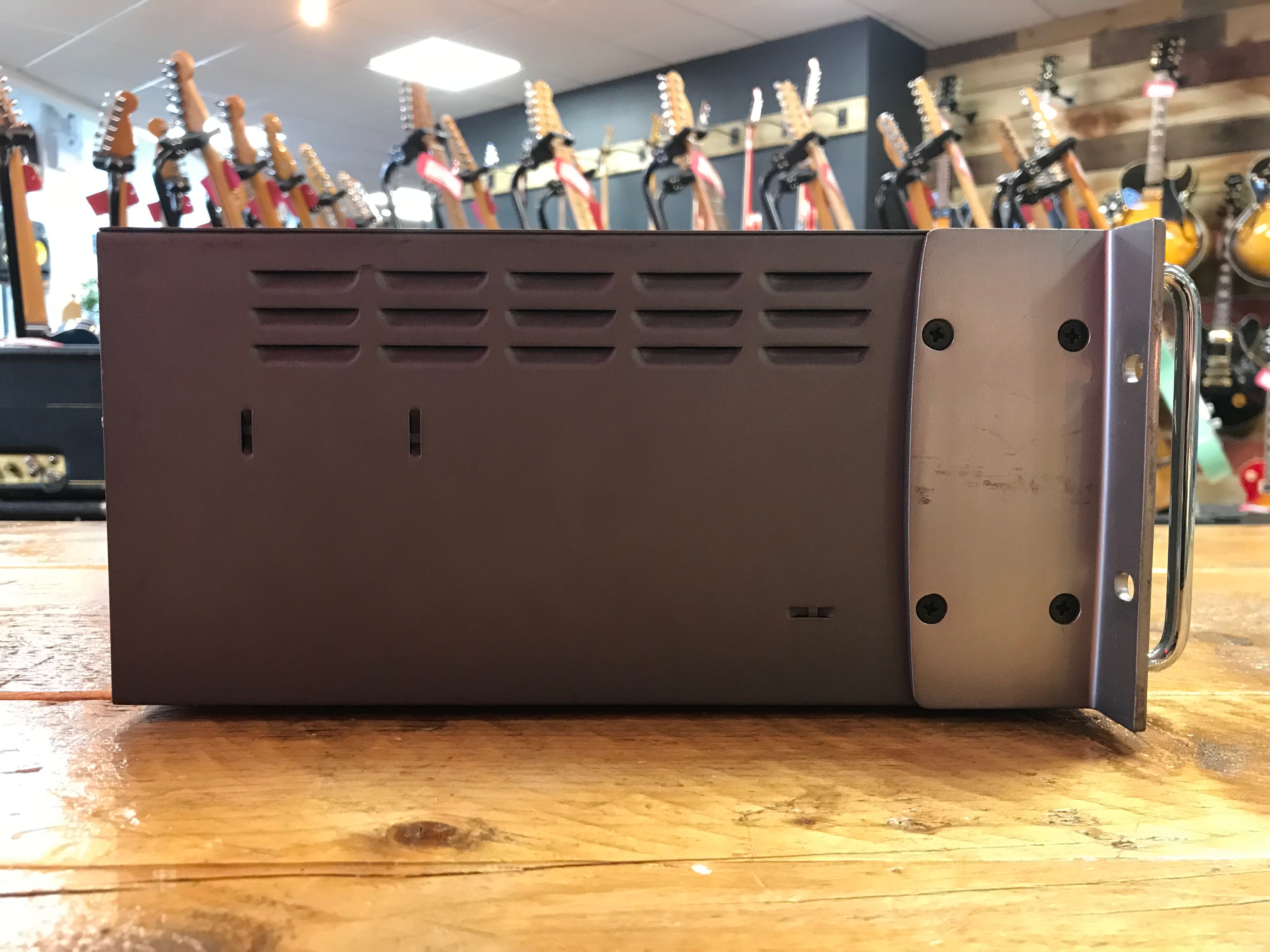 Behringer X32 Rack 40-Input 25-Bus Rackmount Digital Mixer