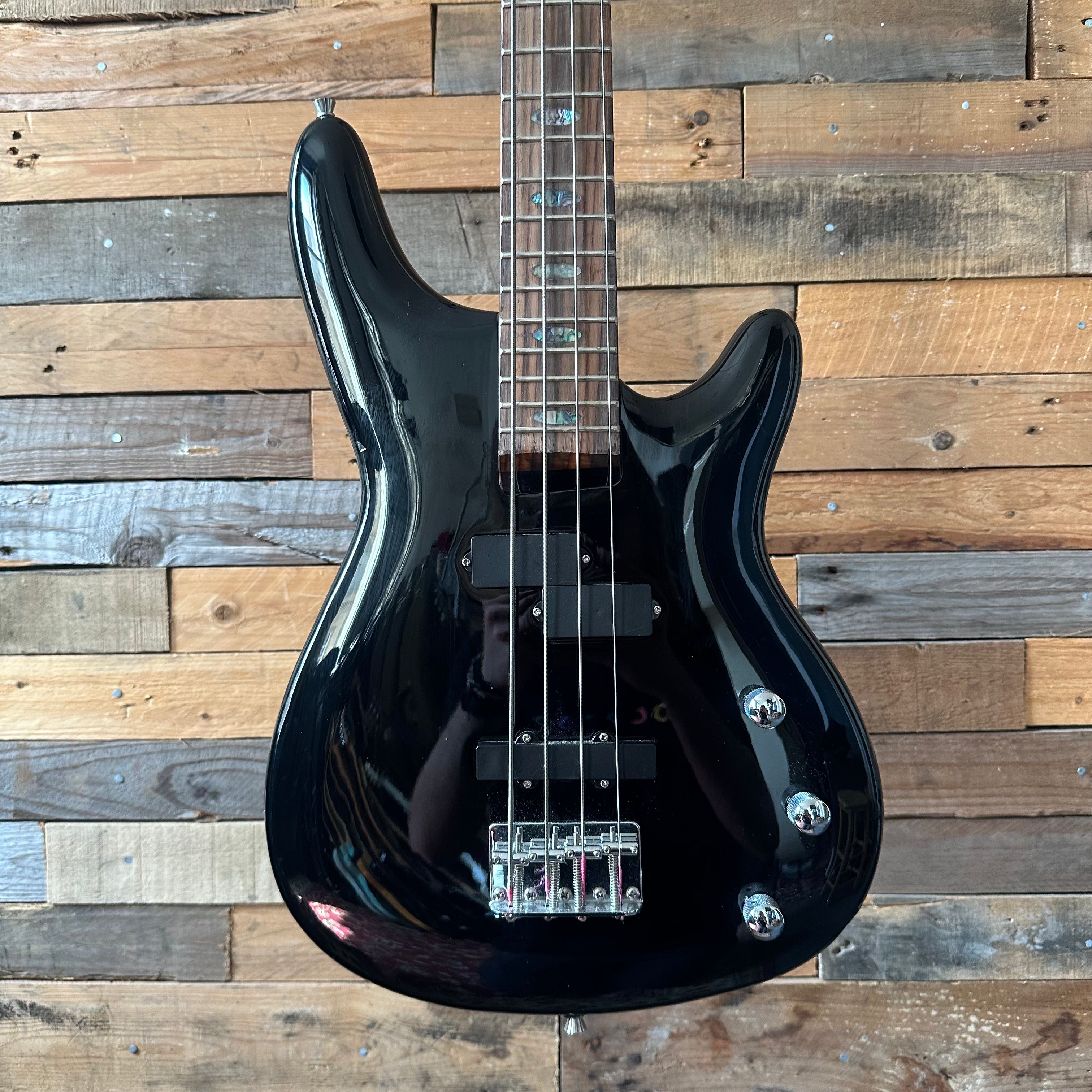 Hasguitar Bass Guitar - Gloss Black - Preowned