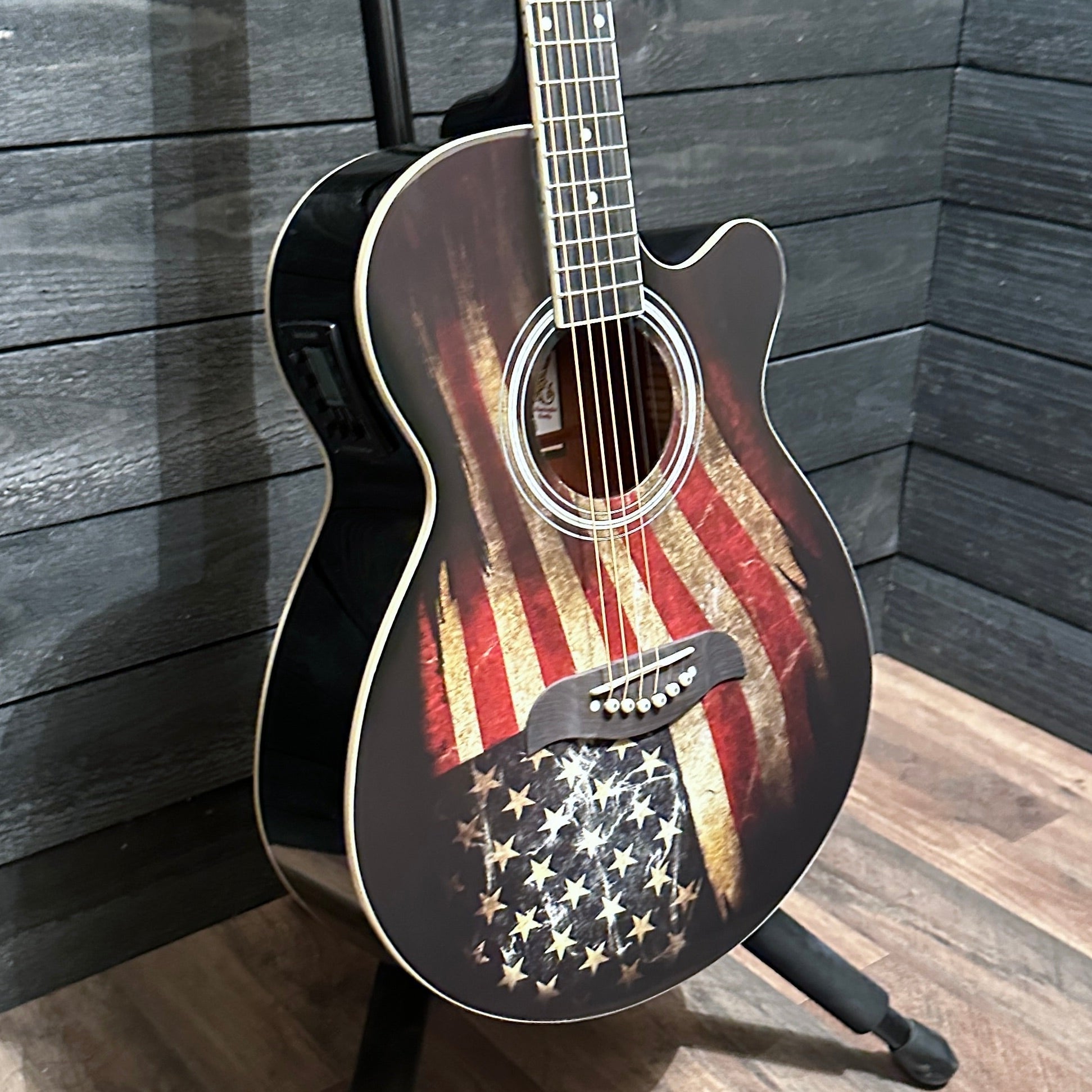 Oscar Schmidt OG10CEFLAG Concert Cutaway 6-String Acoustic-Electric Guitar - American Flag Graphic