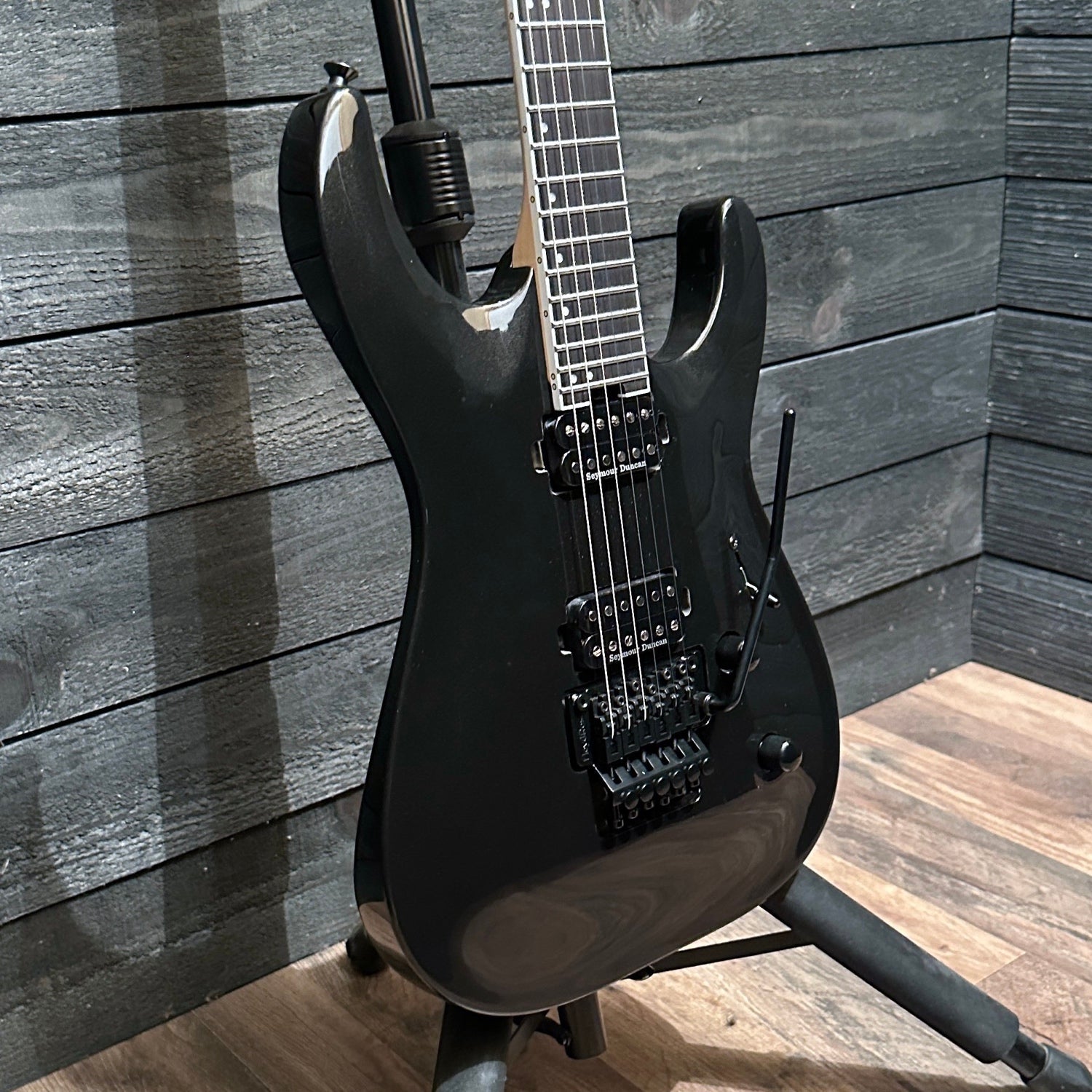 Jackson Pro Plus Dinky SRS Electric Guitar Electric Guitar - Black