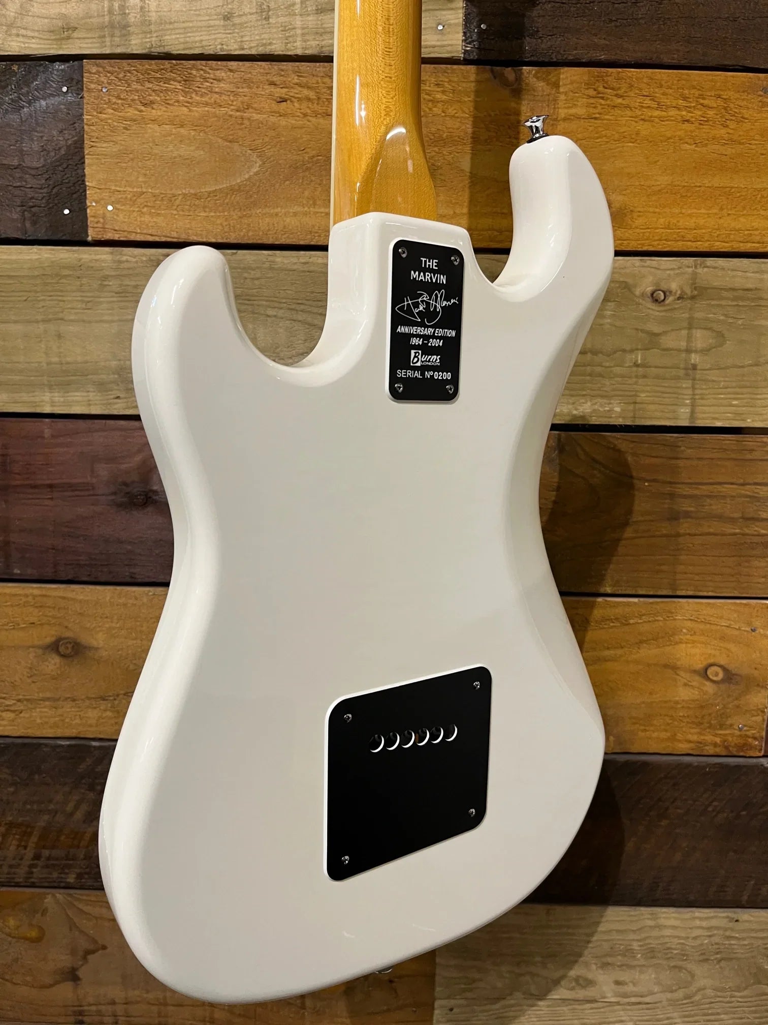 Burns The Marvin 40th anniversary legend 2004 Shadows white