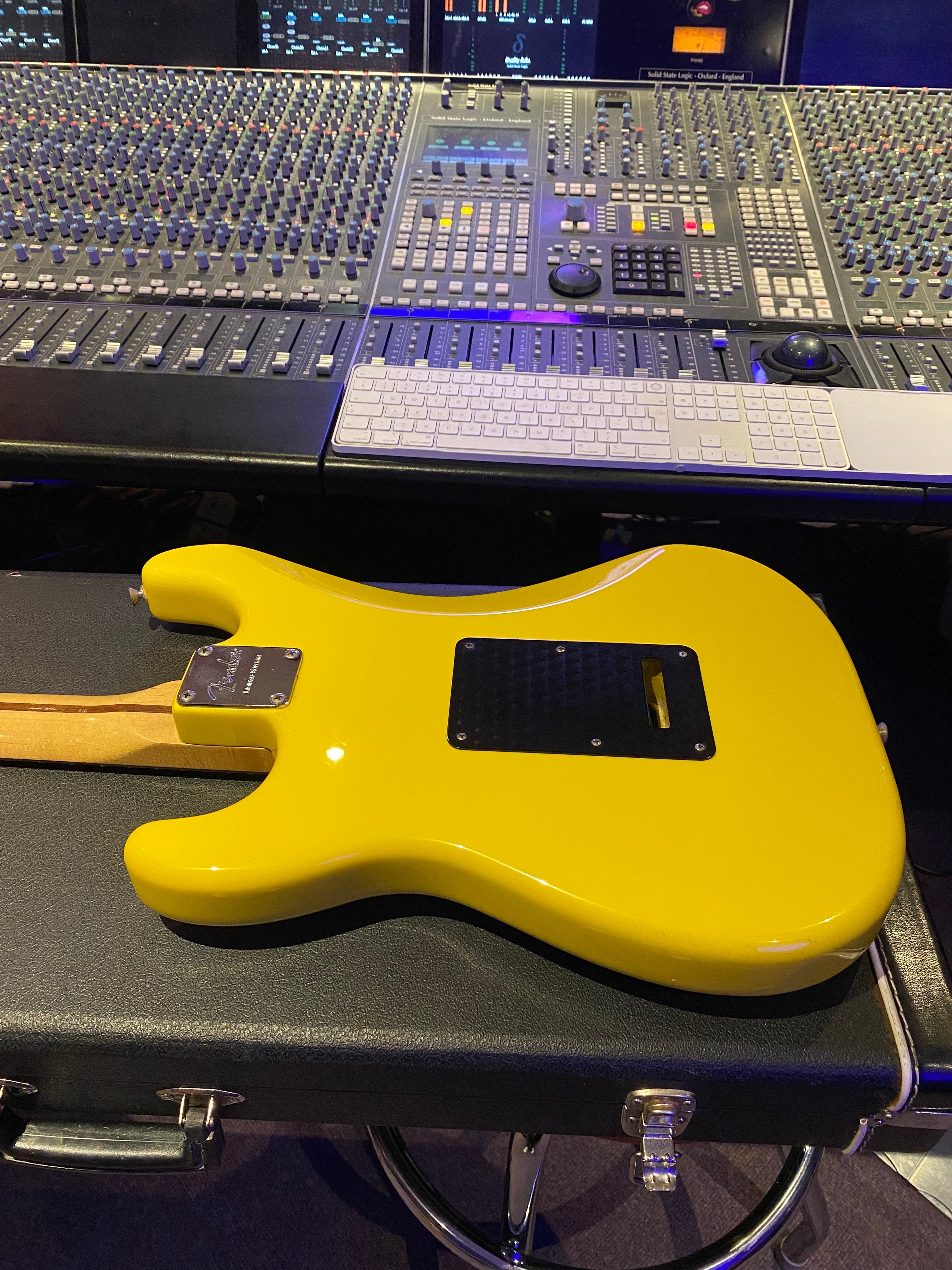 ◆大感謝祭!! Stratcaster type Yellow G1S22352 hqdefault.jpg