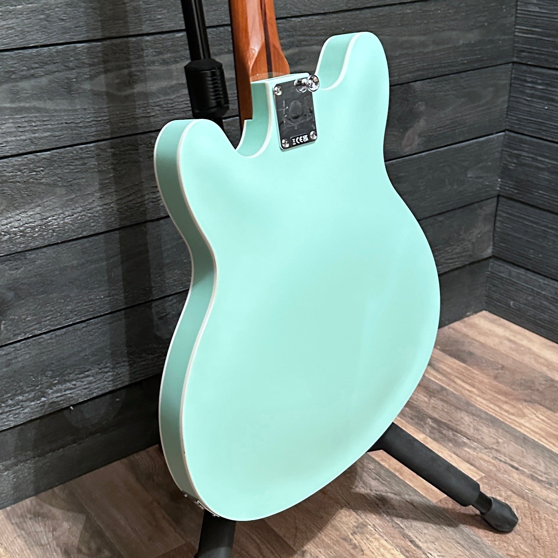 Fender Tom DeLonge Starcaster Semi Hollow-body Electric Guitar Surf Green