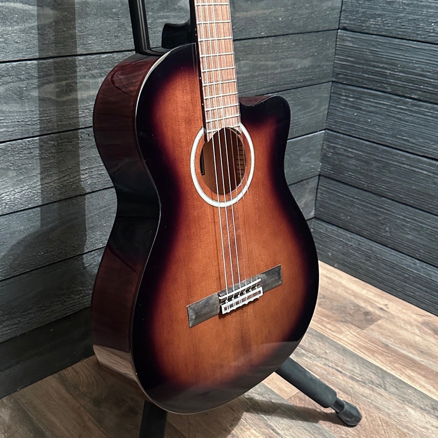 Córdoba Fusion 5 Nylon String Classical Acoustic Electric Guitar - Sonata Burst