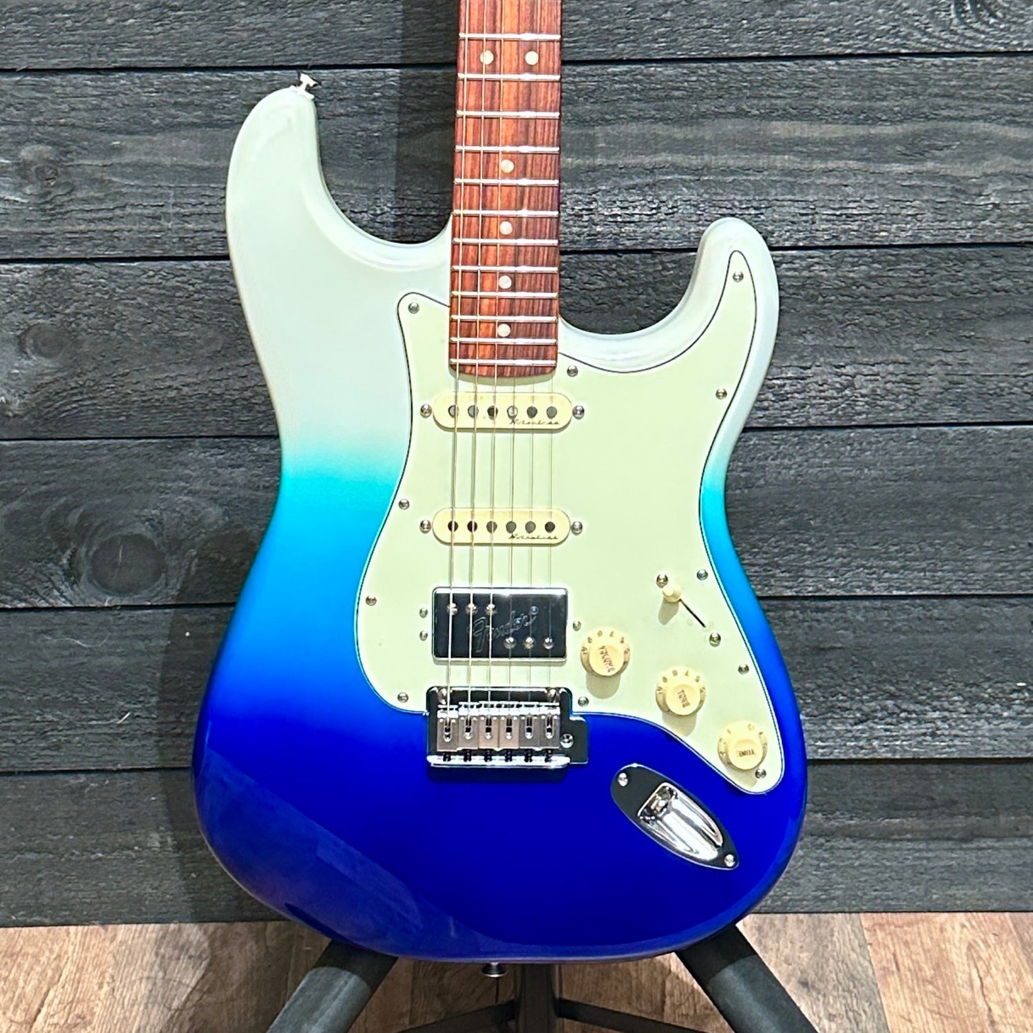 Fender Player Plus Stratocaster HSS Electric Guitar 2021 - Belair Blue