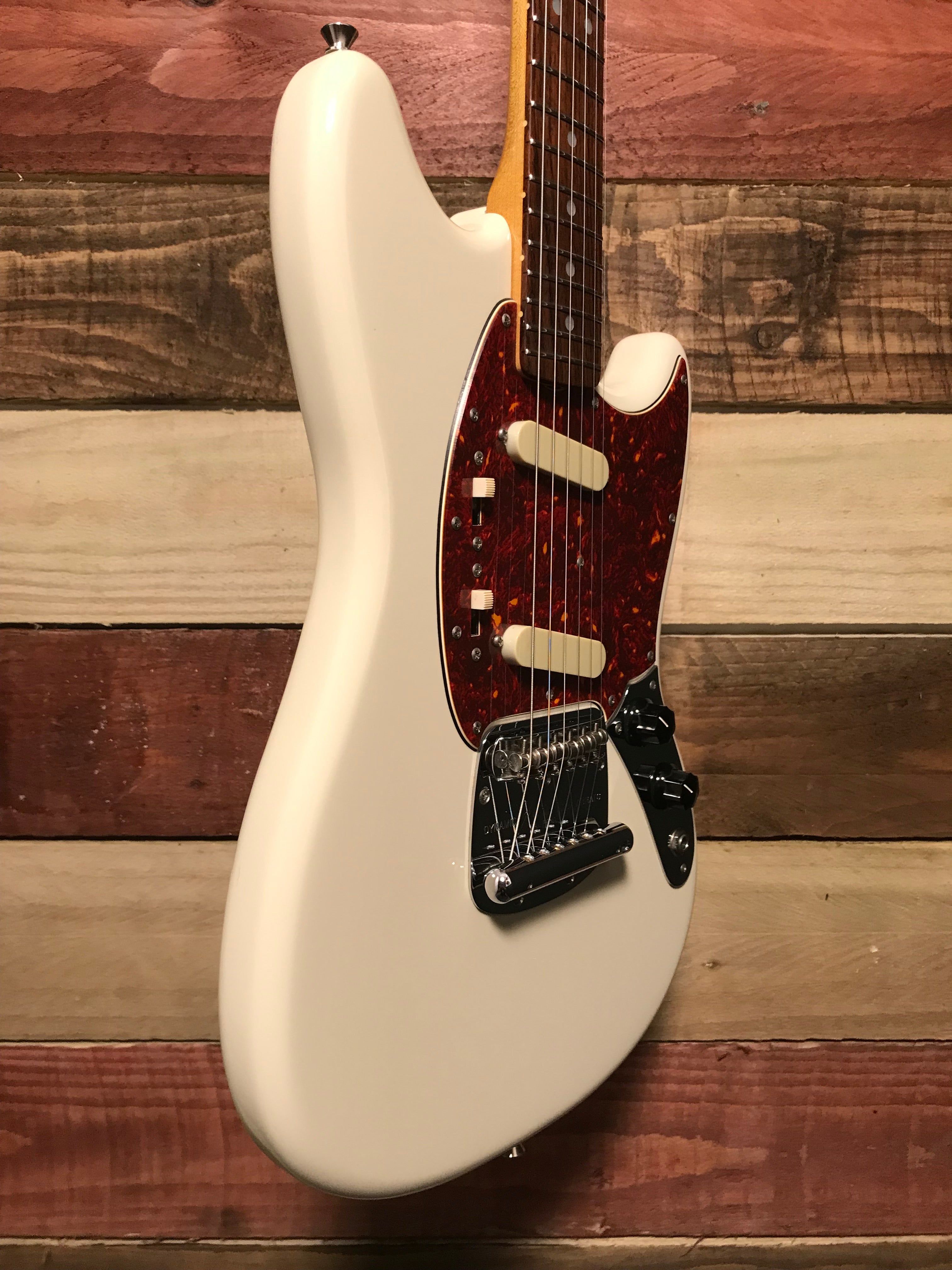 Fender Mustang MG65 Olympic White 1995