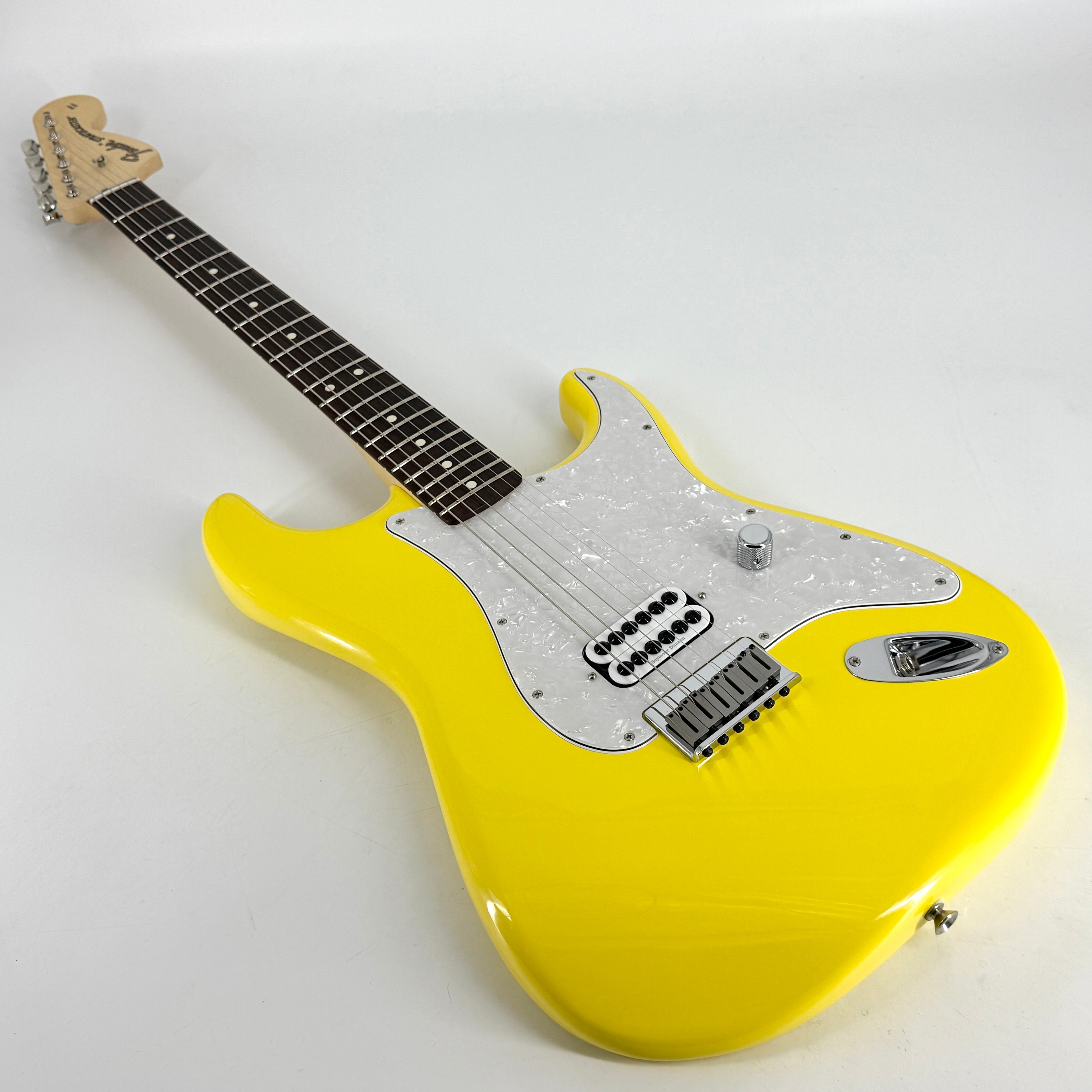 2023 Fender Tom Delonge Limited Edition Stratocaster – Graffiti Yellow