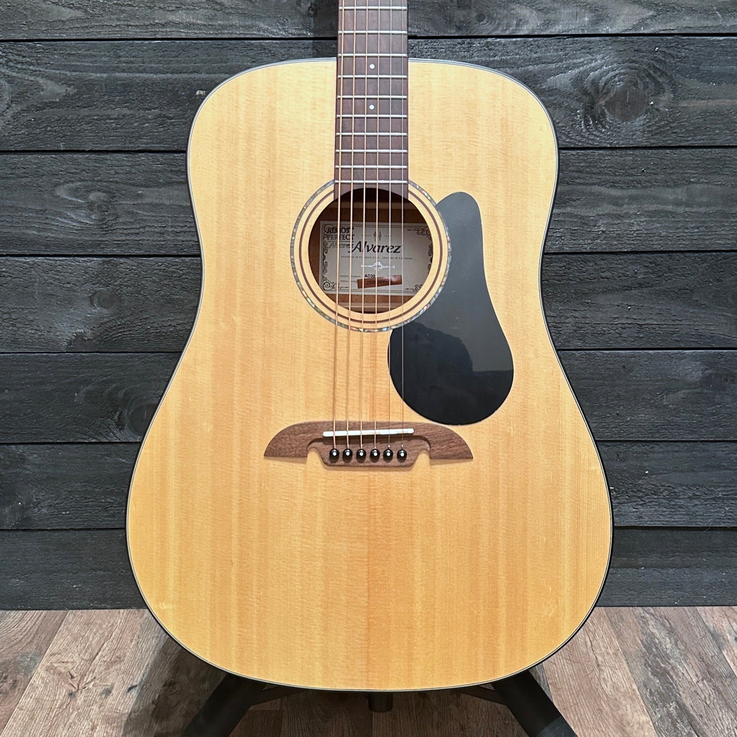 Alvarez Artist Series AD30 Dreadnought Acoustic Guitar - Natural