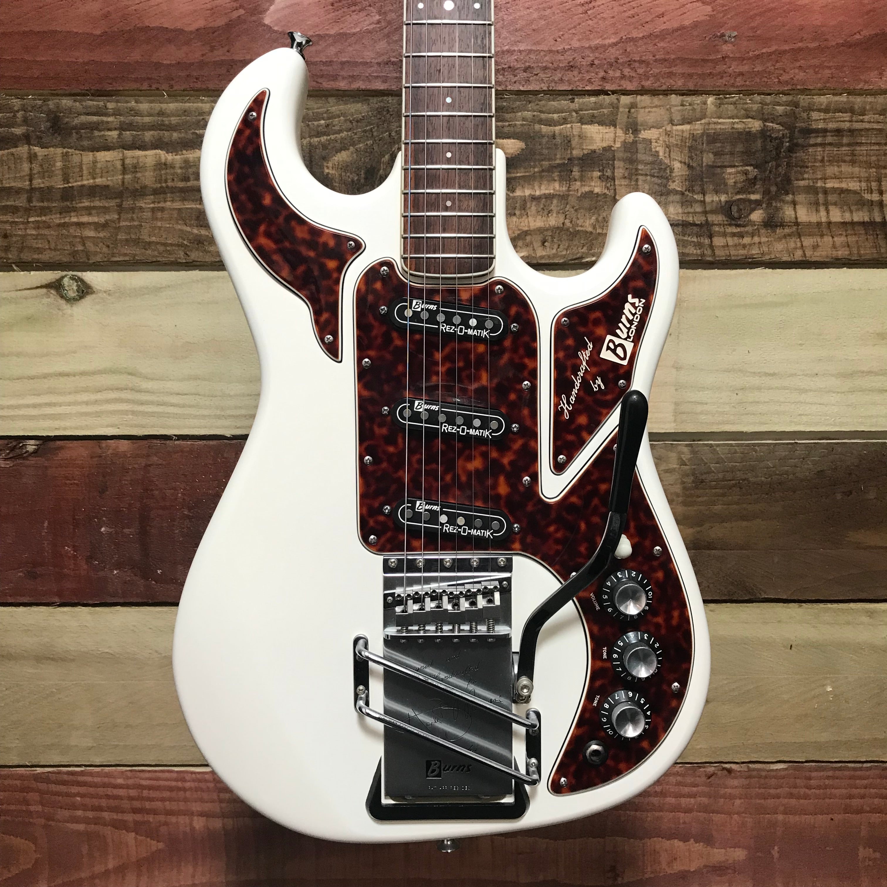 Burns The Marvin 40th Anniversary Legend Shadows White 2004 (No.5!)