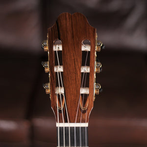 USED - Mundy Classical headstock