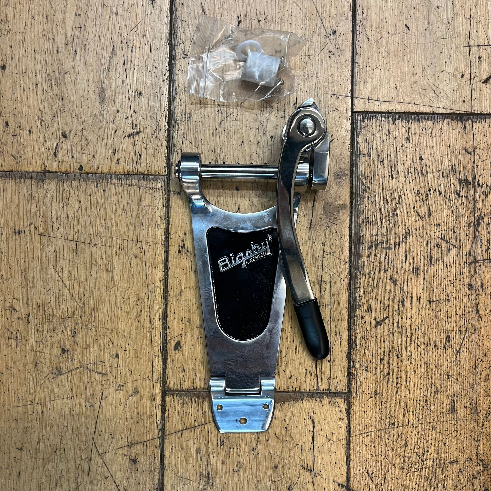 Bigsby Lightning Series I B60 Vibrato (Solid Body)
