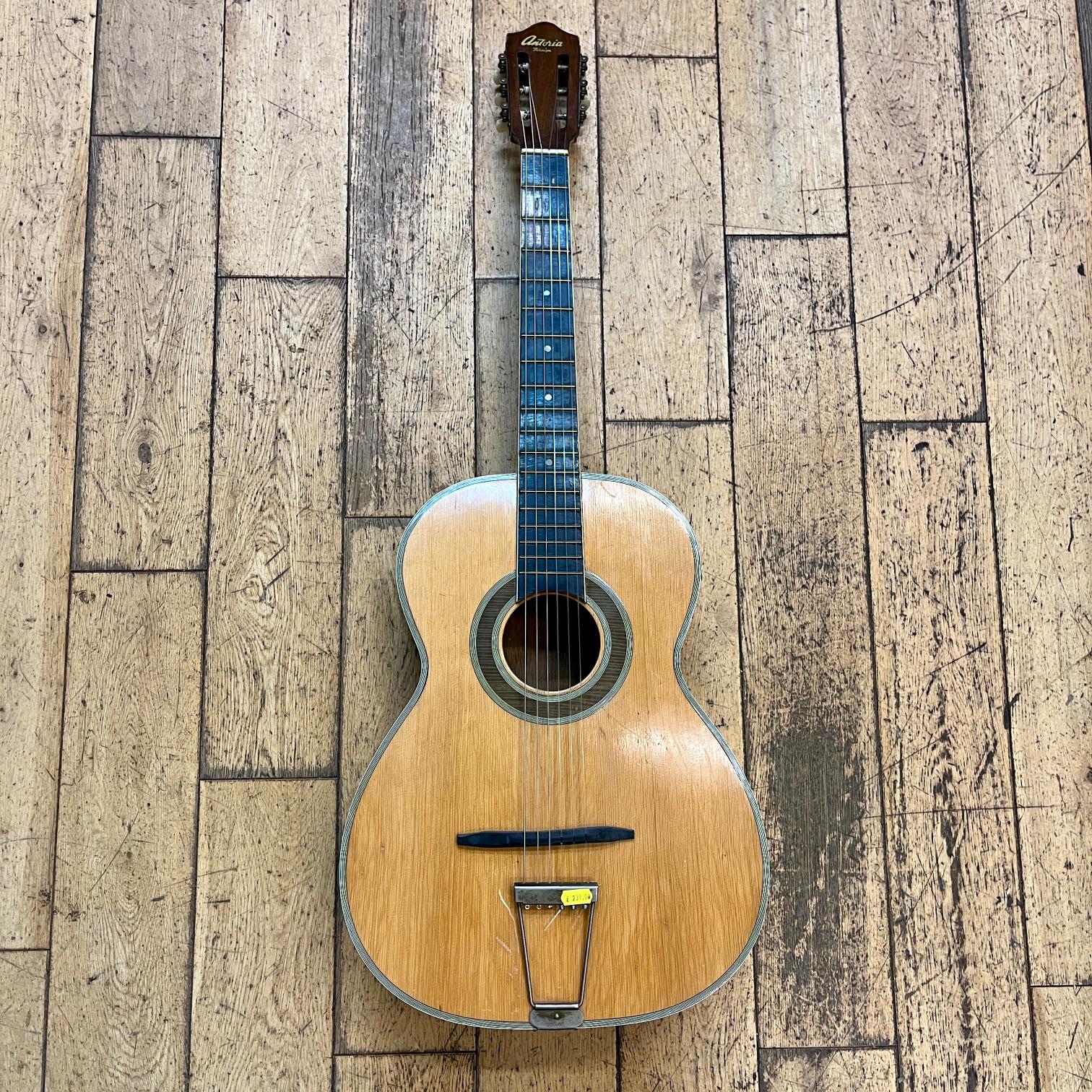 Antoria Foreign Fitted With Rubber Bridge Vintage
