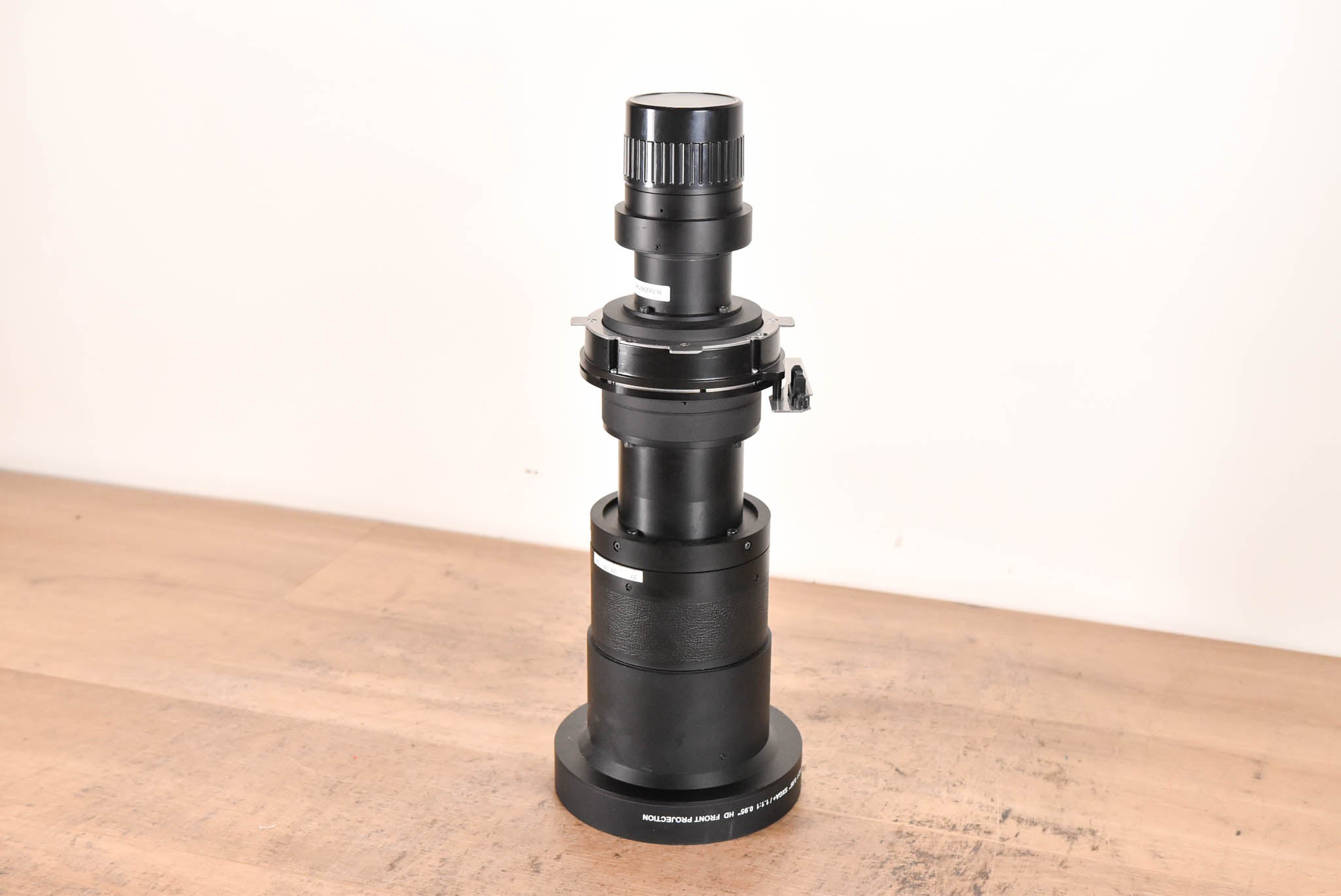 Christie 1.2:1 0.95 SXGA+ / 1.1:1 0.95 HD Front Projection Zoom Lens