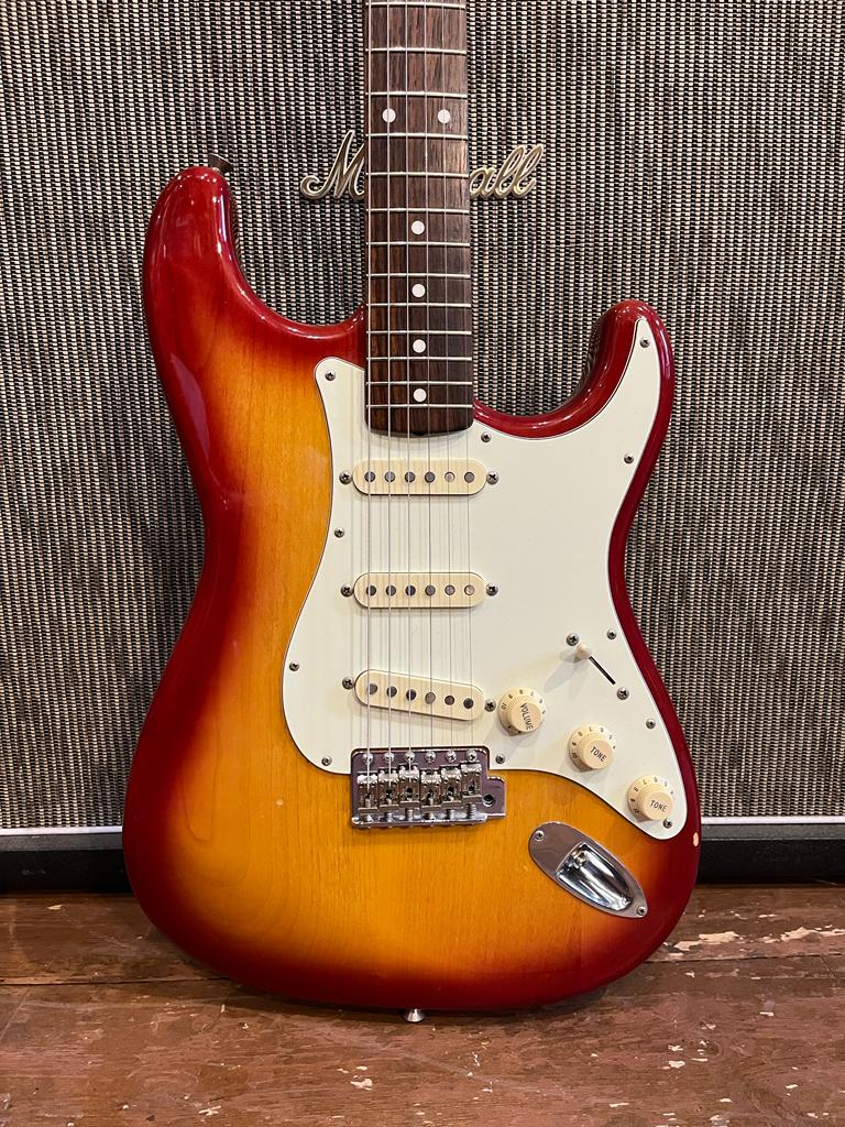 Fender Japanese 62 Reissue Stratocaster 2003 - Cherry Sunburst