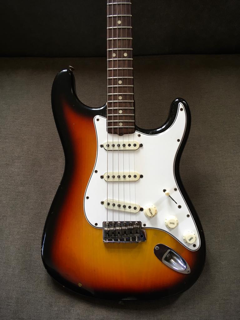 Fender Stratocaster PLAYED BY STEVIE RAY VAUGHAN SRV 1965 - Sunburst