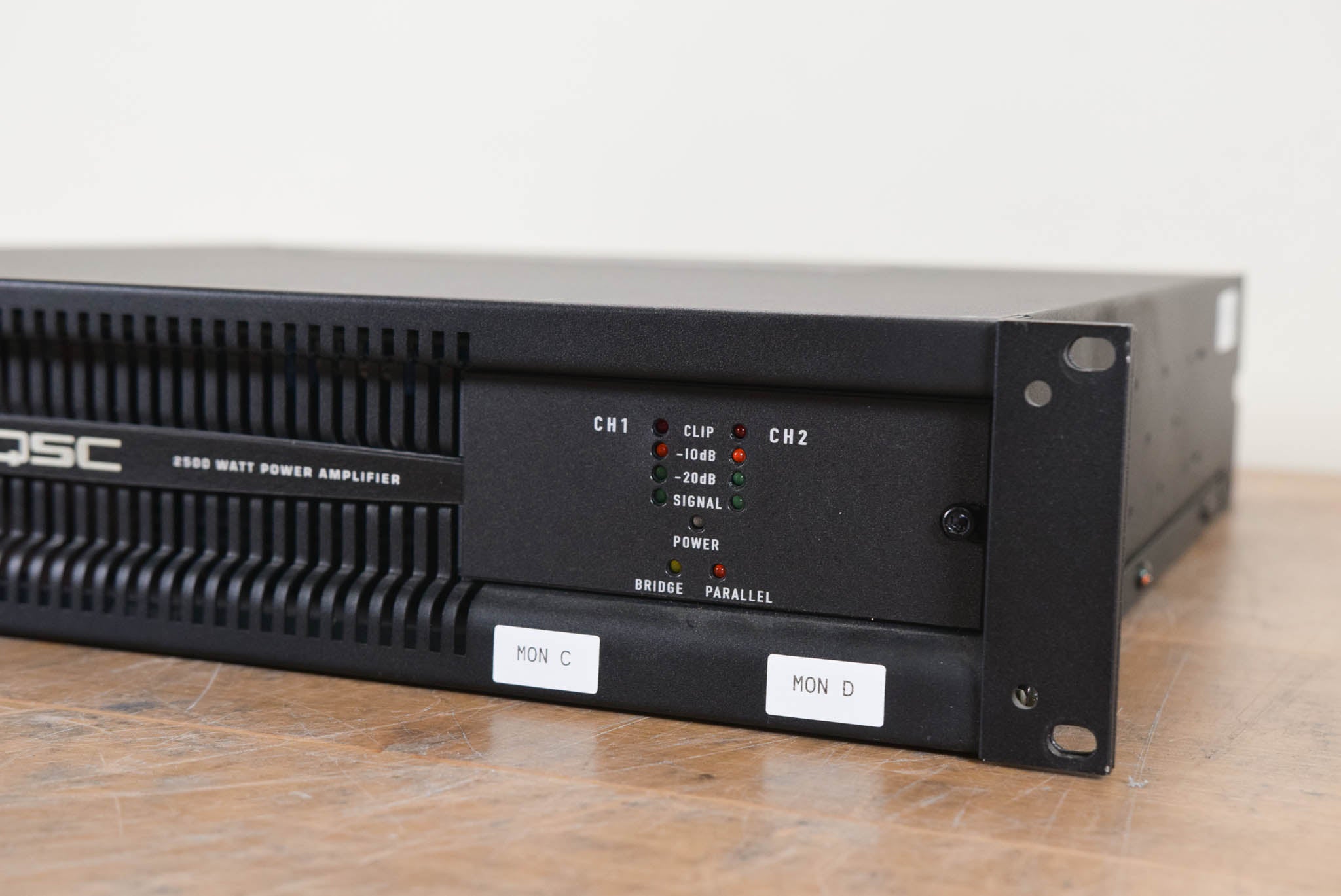 QSC PL325 Powerlight 3 Series Two-Channel Power Amplifier