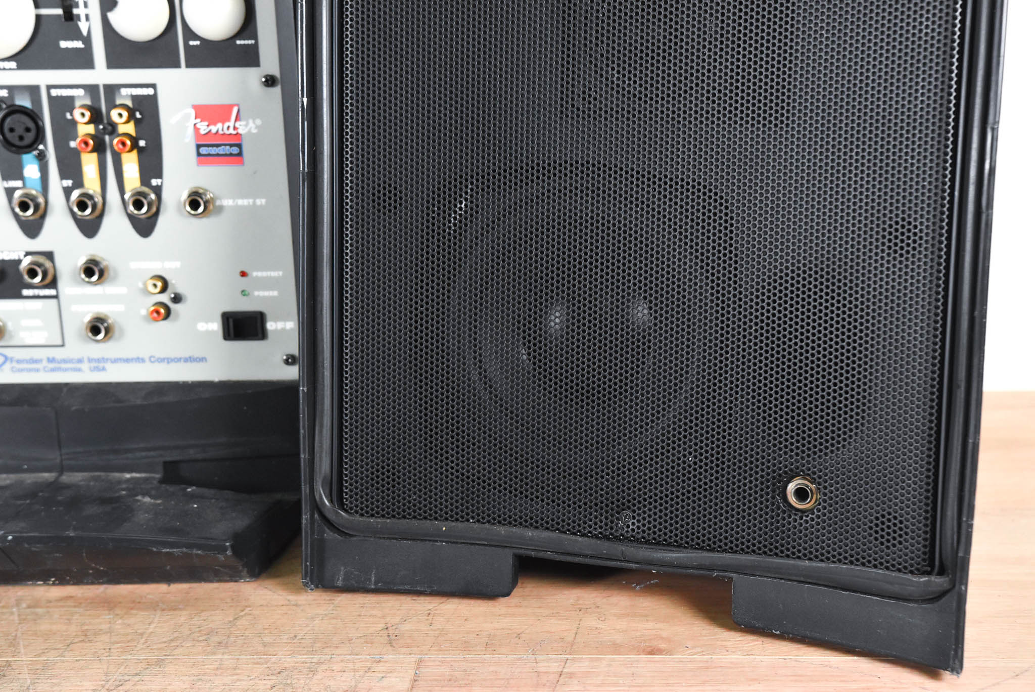 Fender PD250 Passport 250W Portable PA System