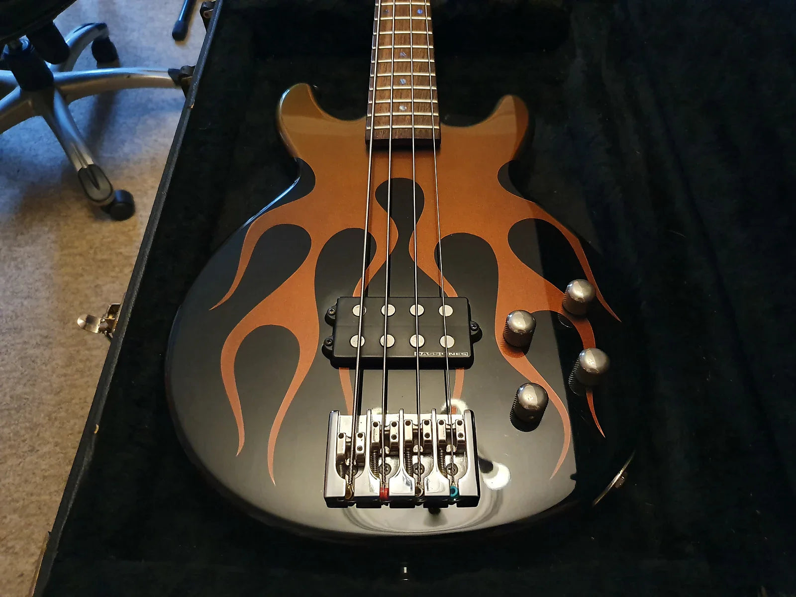 Jackson USA Custom Shop Short Scale Bass JJ Scott Ian Anthrax Interference Flames Paint Job JJ1,