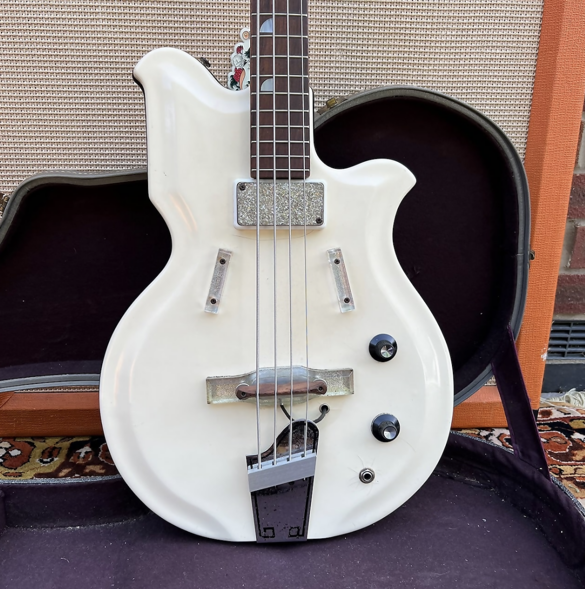 Vintage 1960s National Val Pro Model 85 Res-O-Glas Electric Bass Guitar w/ OHSC
