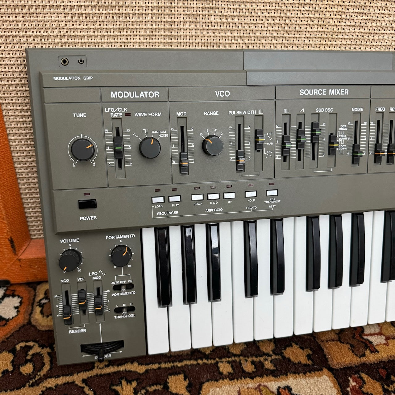 Vintage Roland SH101 Analog Japan Mono Synthesizer
