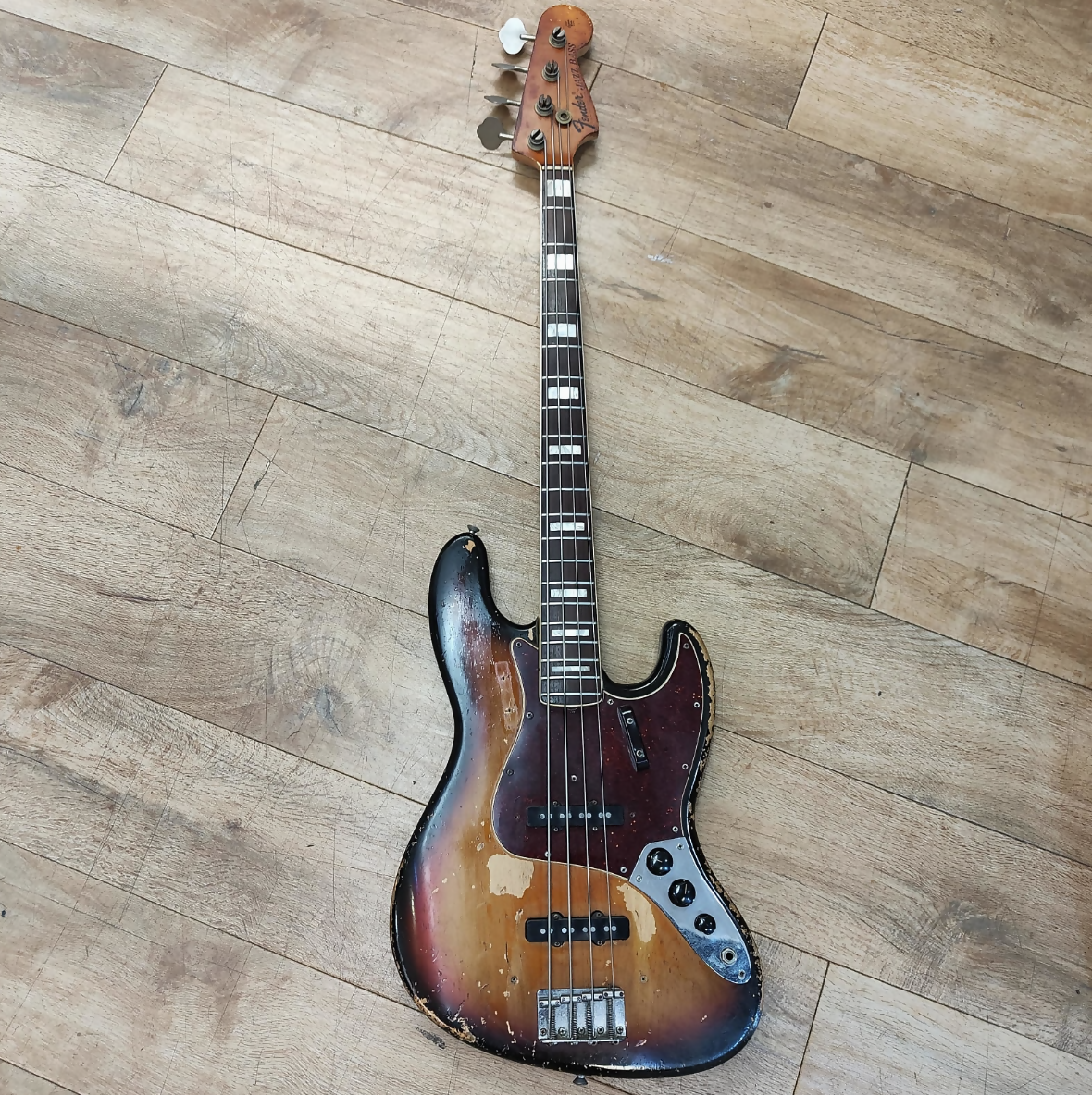 Fender Jazz Bass with Rosewood Fretboard 1971 Sunburst